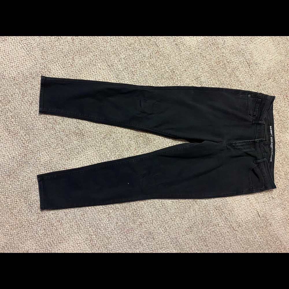Black Old Navy. Size 12 regular jeans